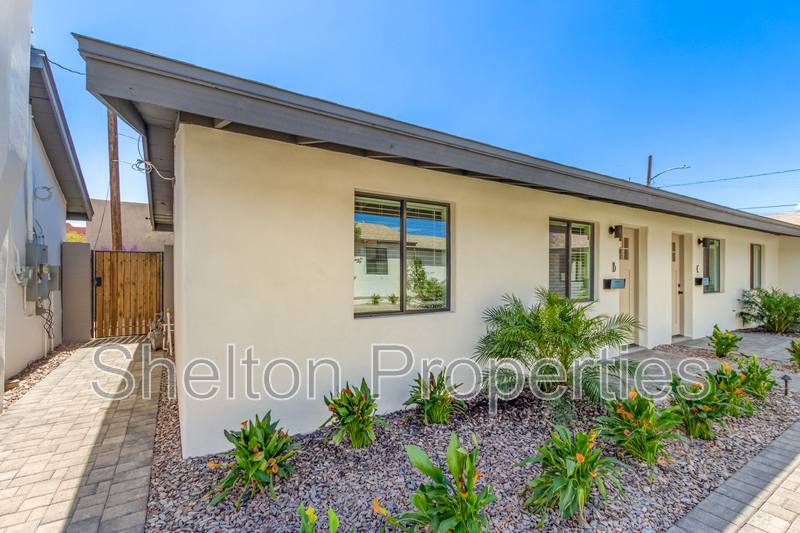 Apartment for rent at 614 N 10th Ave #B, Phoenix, AZ 85007