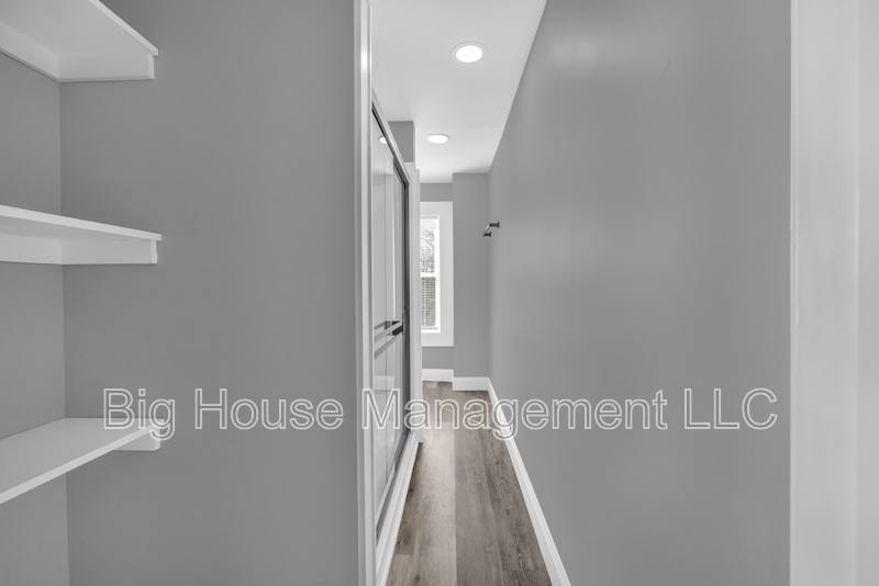 Apartment for rent at 1725 Hollins St #2, Baltimore, MD 21223
