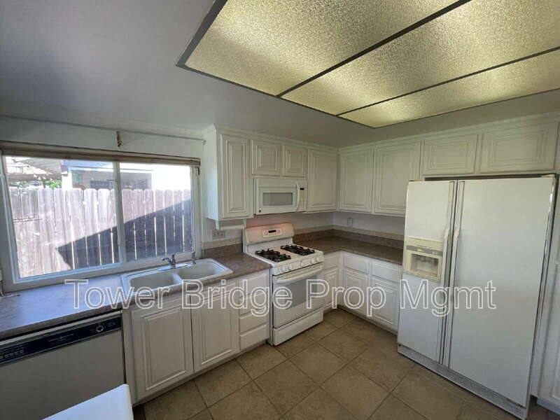 House for rent at 9400 Appalachian Dr, Sacramento, CA 95827