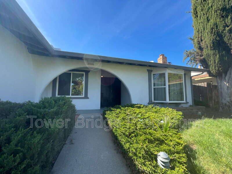House for rent at 9400 Appalachian Dr, Sacramento, CA 95827