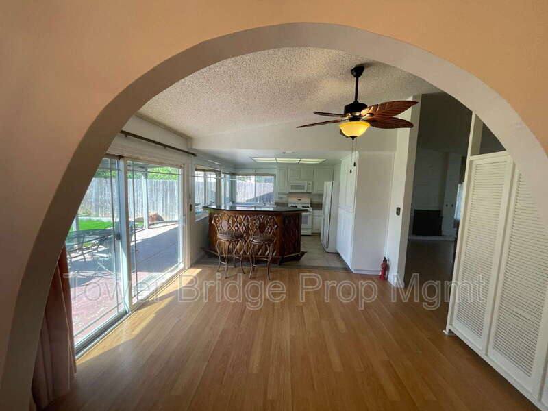 House for rent at 9400 Appalachian Dr, Sacramento, CA 95827