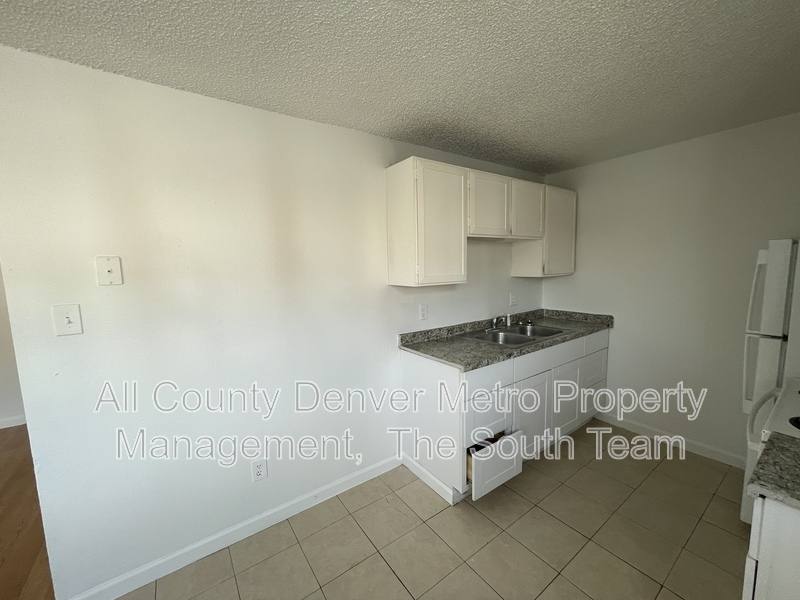 Apartment for rent at 1622 Alton St #202, Aurora, CO 80010