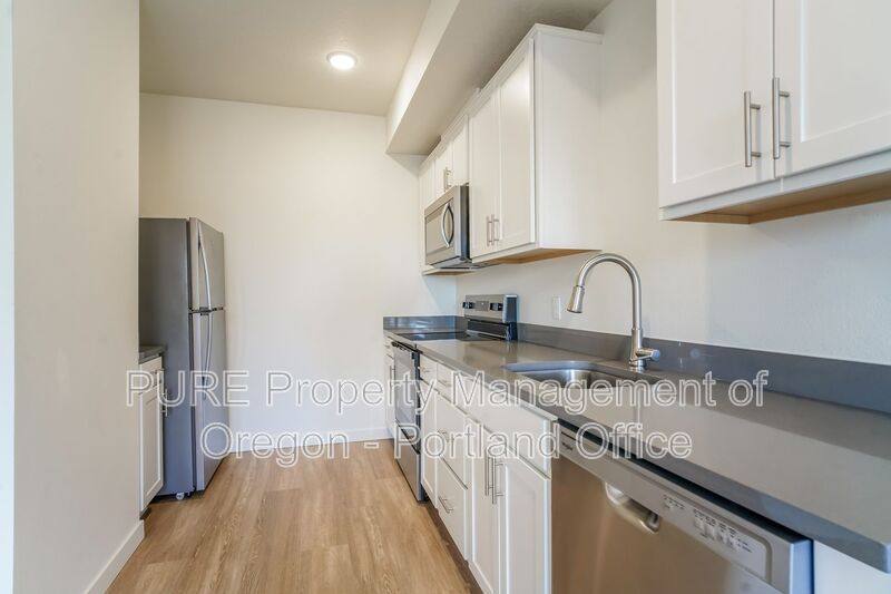 Apartment for rent at 22025 NE Halsey St #415, Fairview, OR 97024