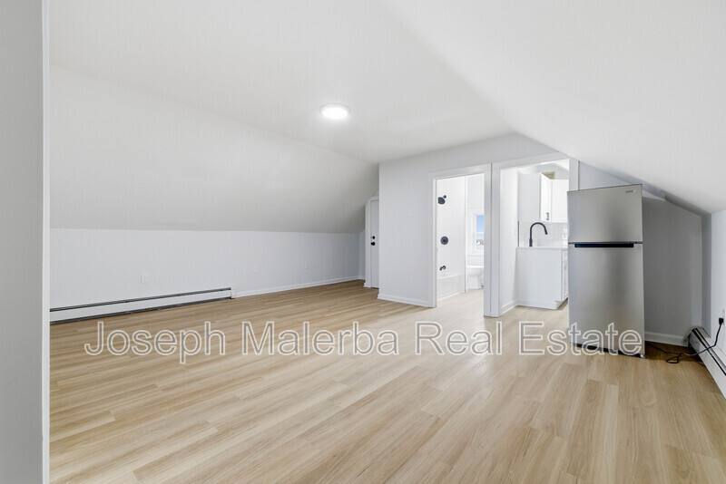 Apartment for rent at 848 Bank St - 3rd Floor, New London, CT 06320