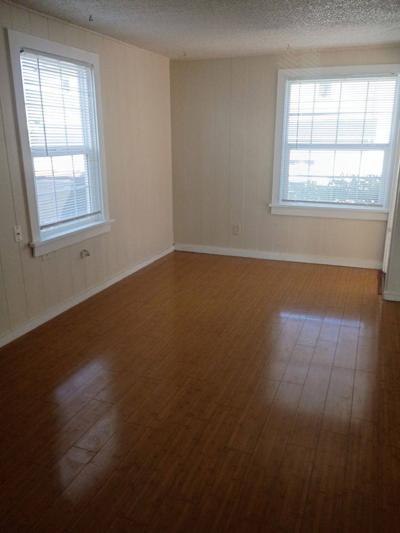 Apartment for rent at 22506 7th Ave S, Seattle, WA 98198