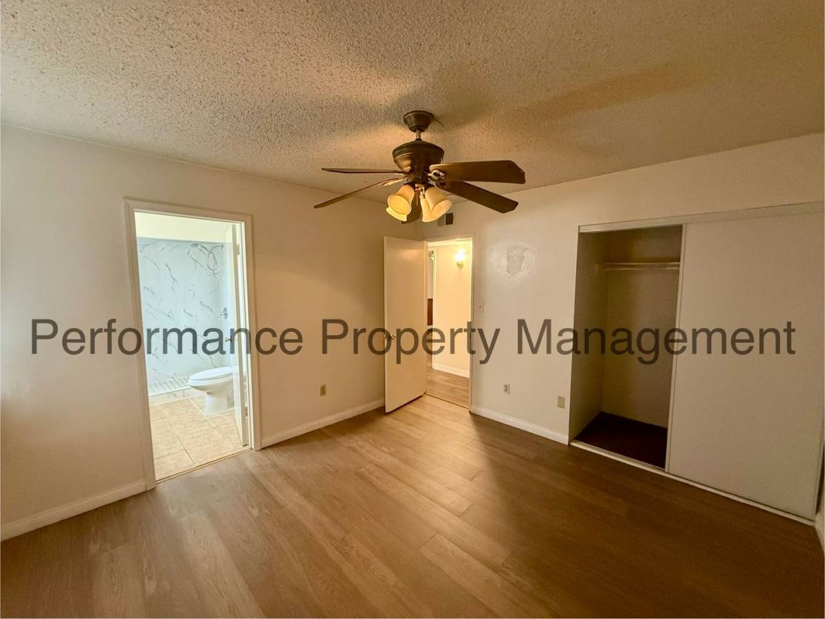 House for rent at 6800 Wilson Rd, Bakersfield, CA 93309