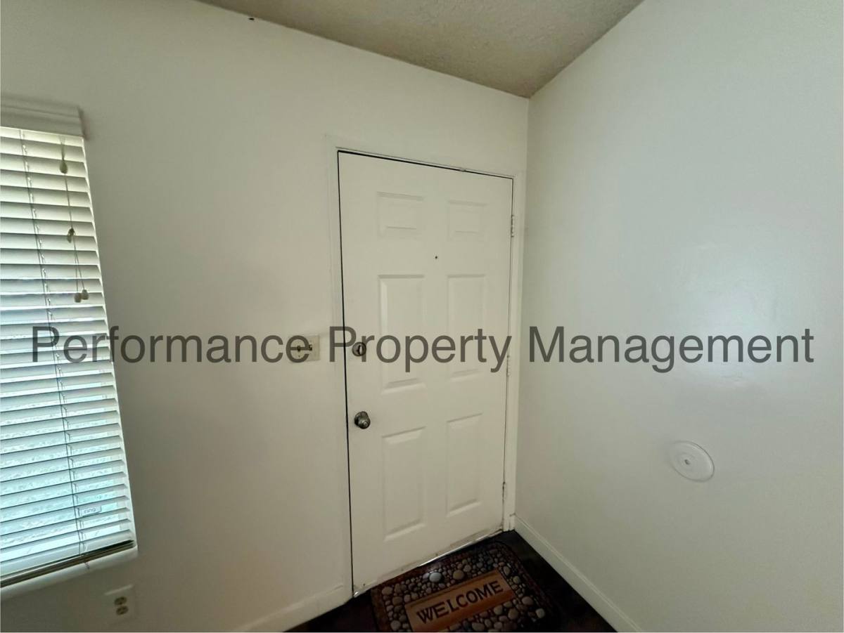 House for rent at 6800 Wilson Rd, Bakersfield, CA 93309