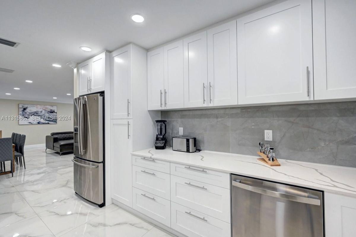 House for rent at 1307 Rodman St, Hollywood, FL 33019