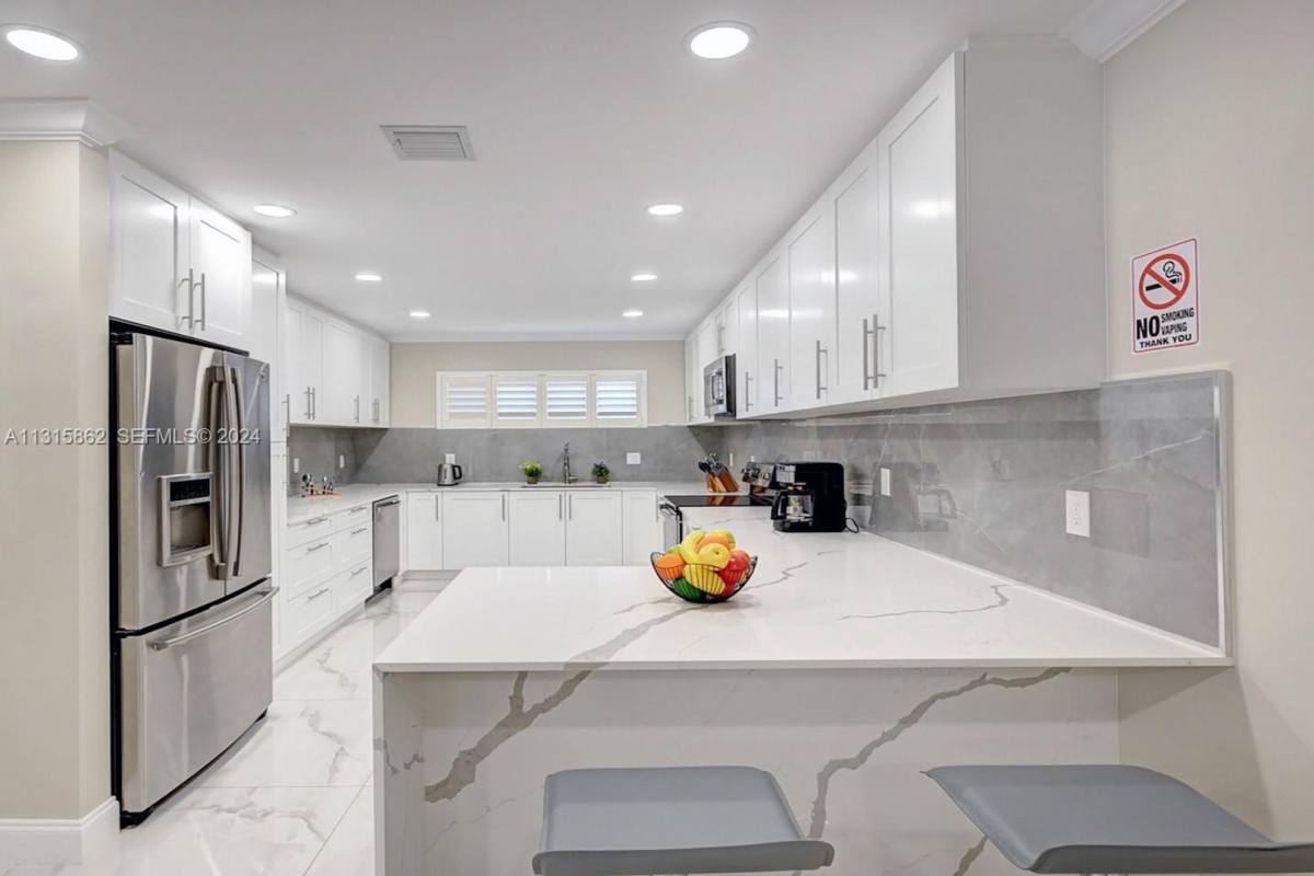 House for rent at 1307 Rodman St, Hollywood, FL 33019