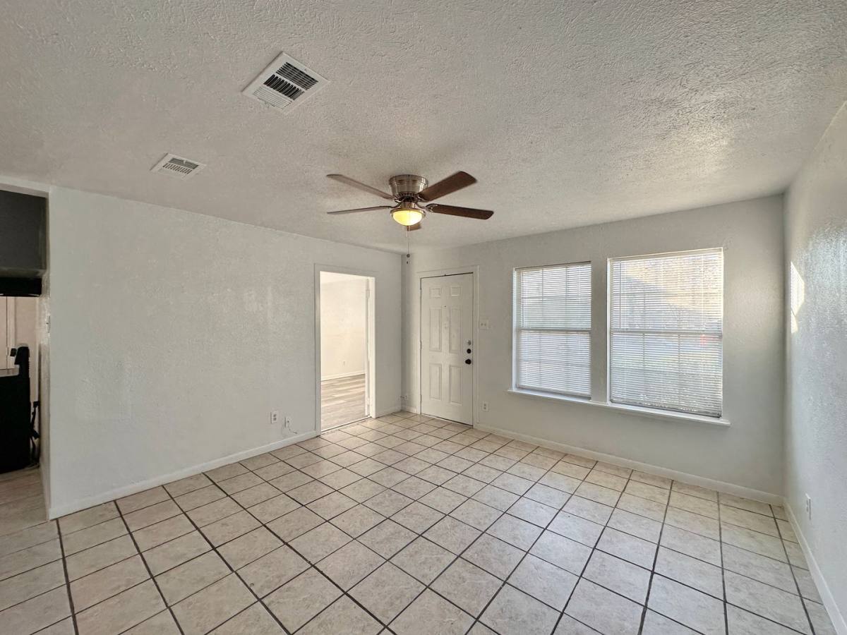Townhouse for rent at 910-912 Stetson Ave, Killeen, TX 76543