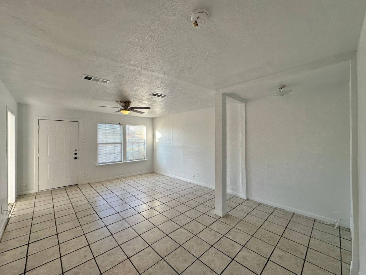 Townhouse for rent at 910-912 Stetson Ave, Killeen, TX 76543