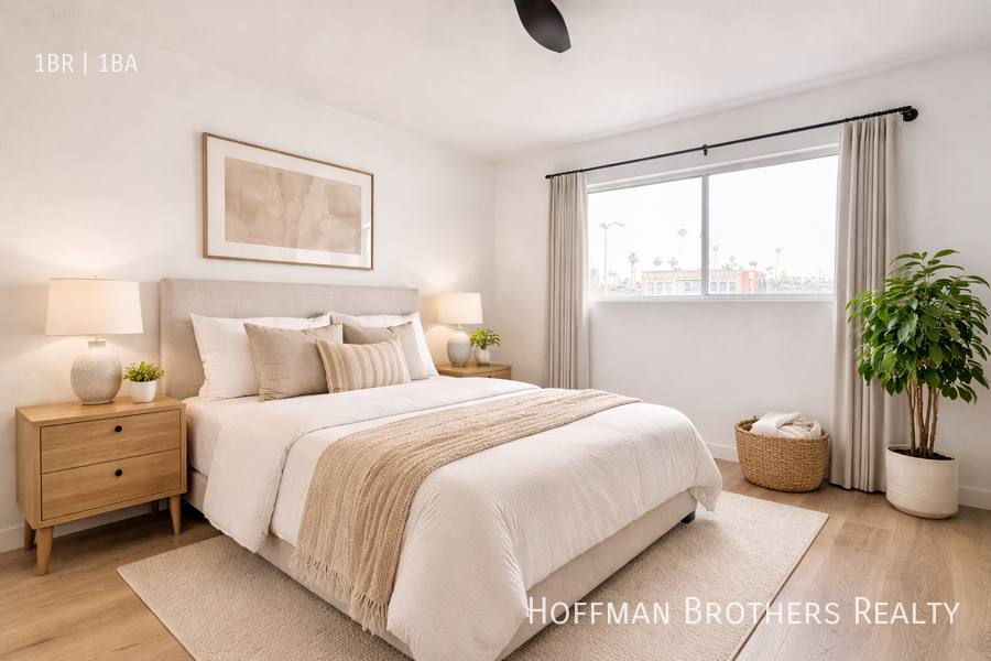 Apartment for rent at 4533 Pickford St #10, Los Angeles, CA 90019