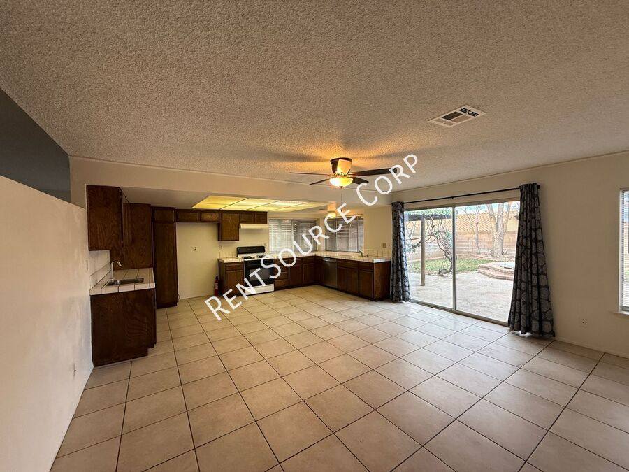 House for rent at 519 W Ave #J15, Lancaster, CA 93534