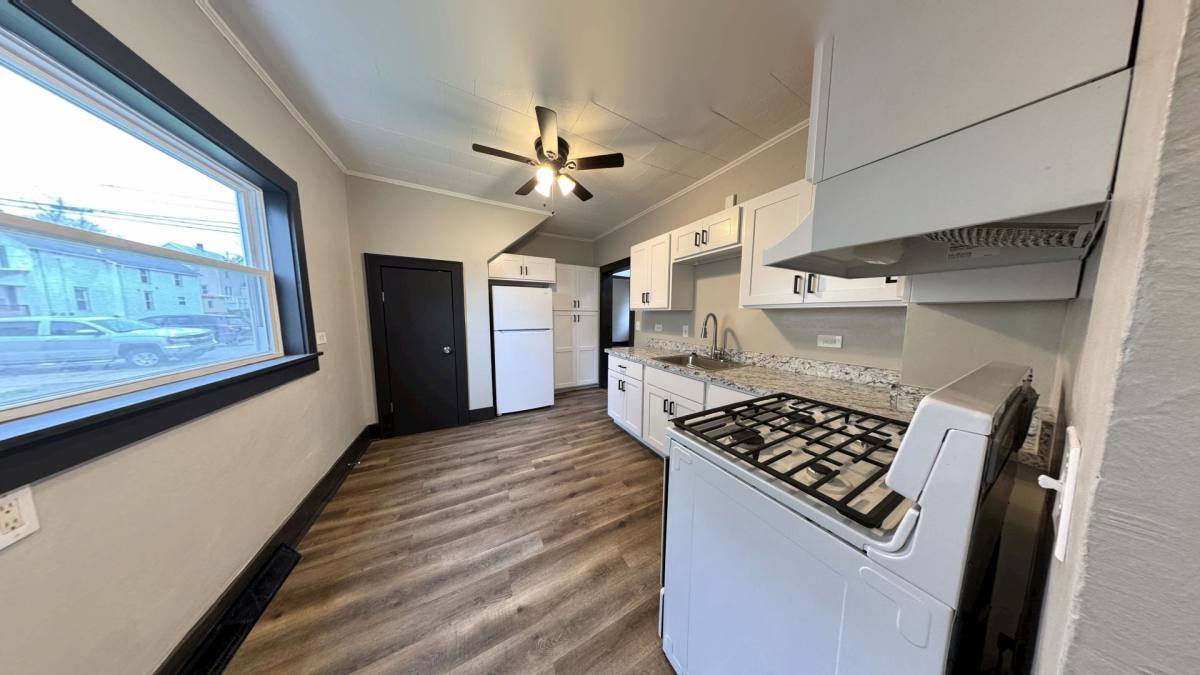 Apartment for rent at 606 Randolph St, Meadville, PA 16335