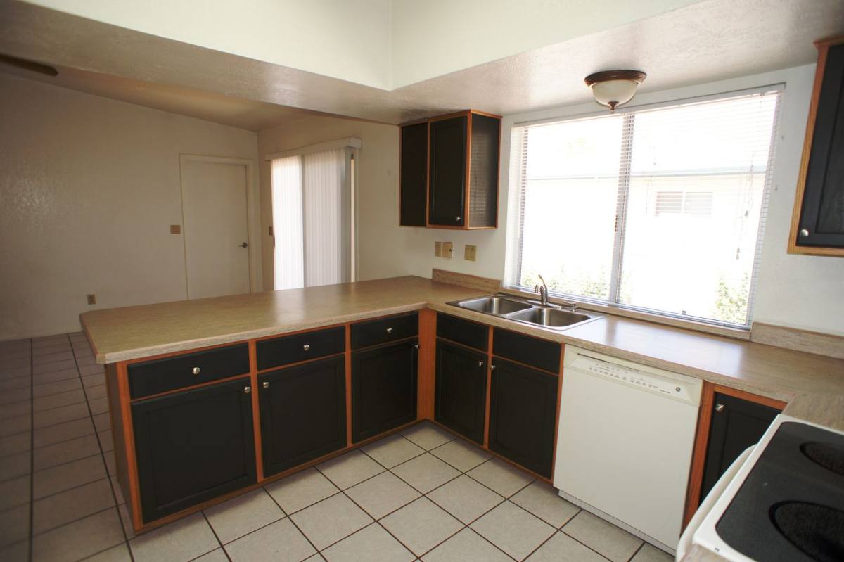 House for rent at 2920 N La Chiquita Ave, Tucson, AZ 85715