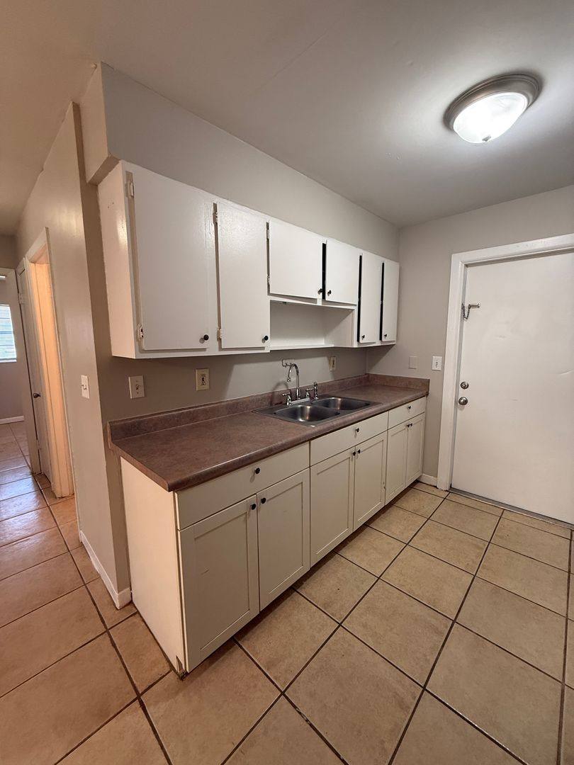 House for rent at 3801 SW 17th Place, Gainesville, FL 32607