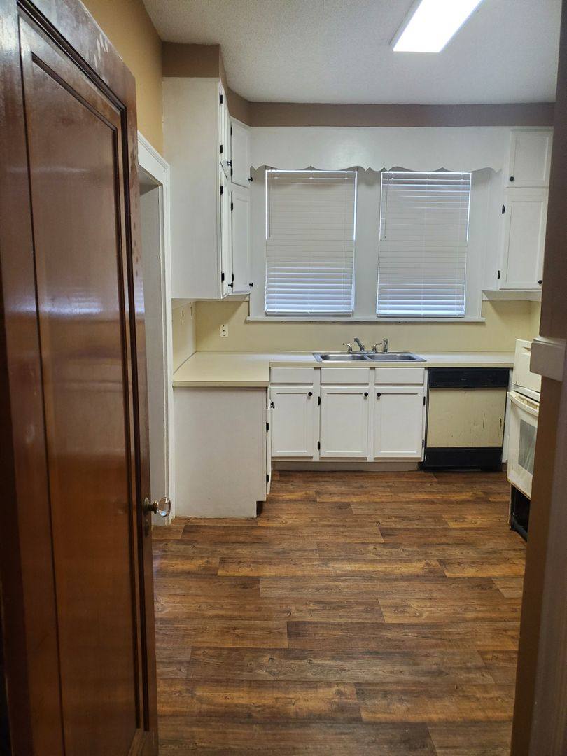 Apartment for rent at 622 King Ave, Florence, SC 29501