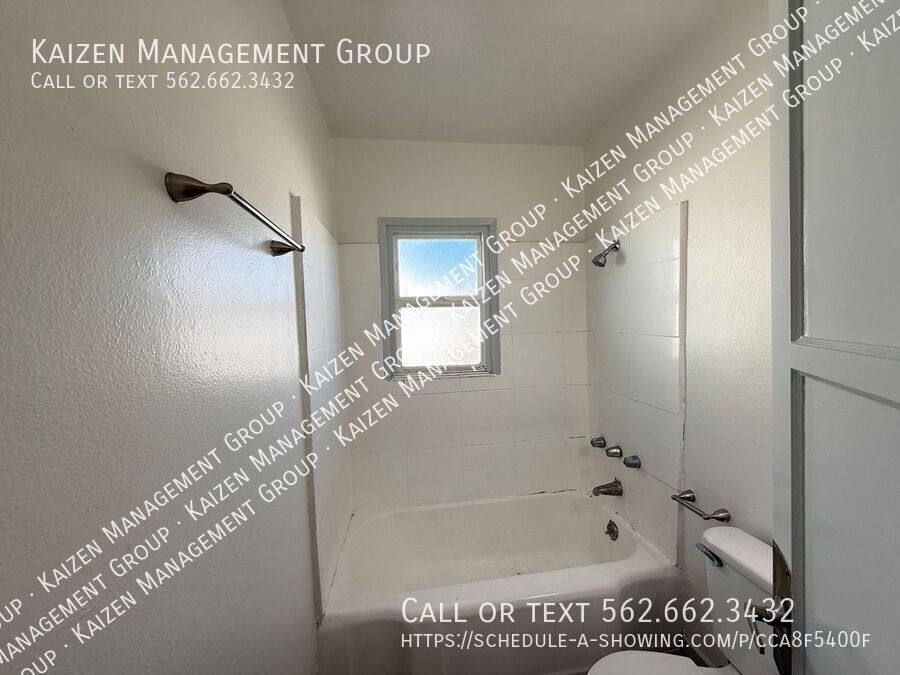 Apartment for rent at 600-602 S Fir Ave #6, Inglewood, CA 90301