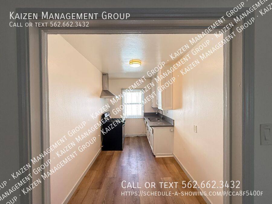 Apartment for rent at 600-602 S Fir Ave #6, Inglewood, CA 90301