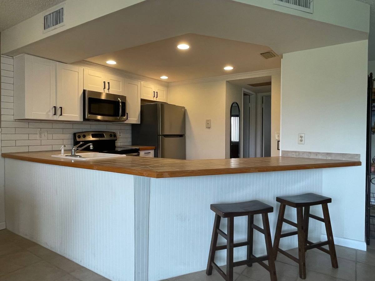 Condo for rent at 1605 US-Highway One V2-201, Jupiter, FL 33477