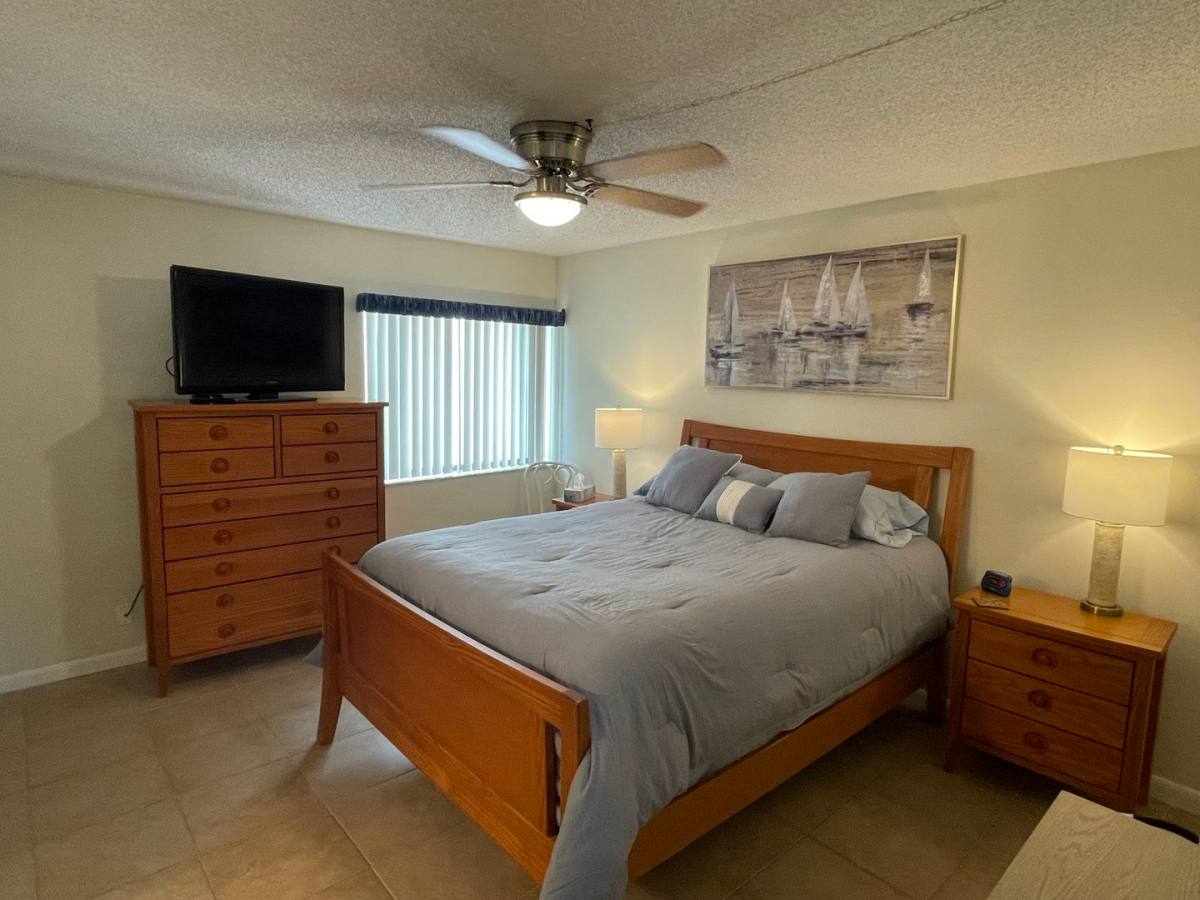 Condo for rent at 1605 US-Highway One V2-201, Jupiter, FL 33477