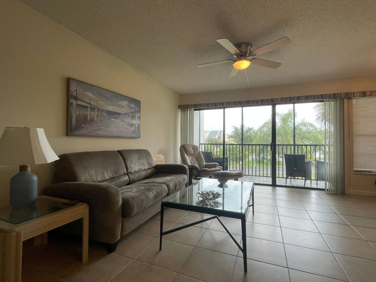 Condo for rent at 1605 US-Highway One V2-201, Jupiter, FL 33477