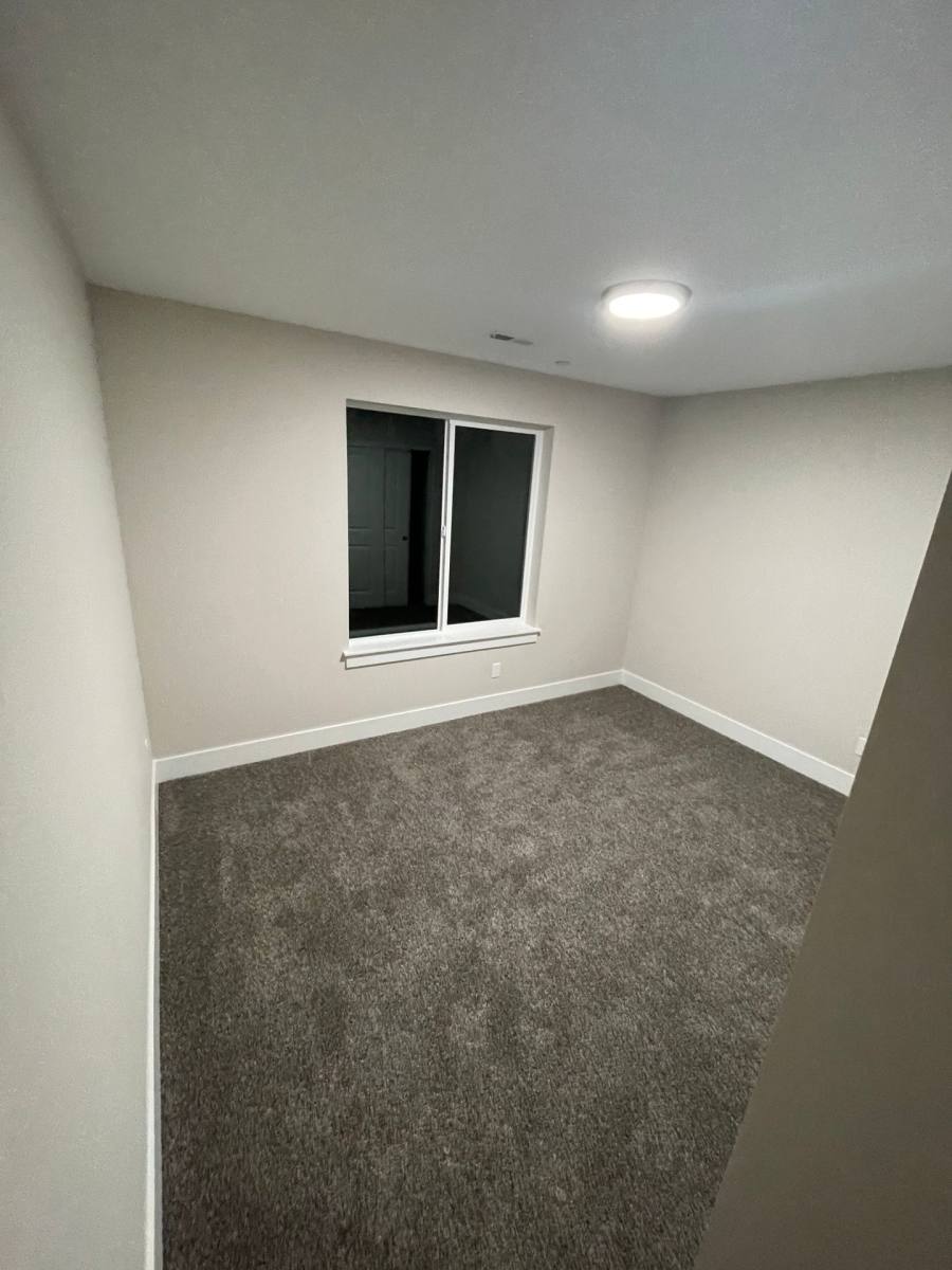 Apartment for rent at 1401 Hardcastle Ave, Woodburn, OR 97071
