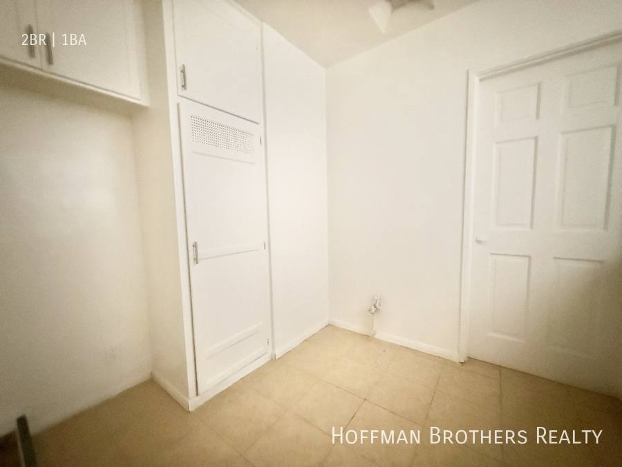 Apartment for rent at 1631 S Bronson Ave #1 4, Los Angeles, CA 90019