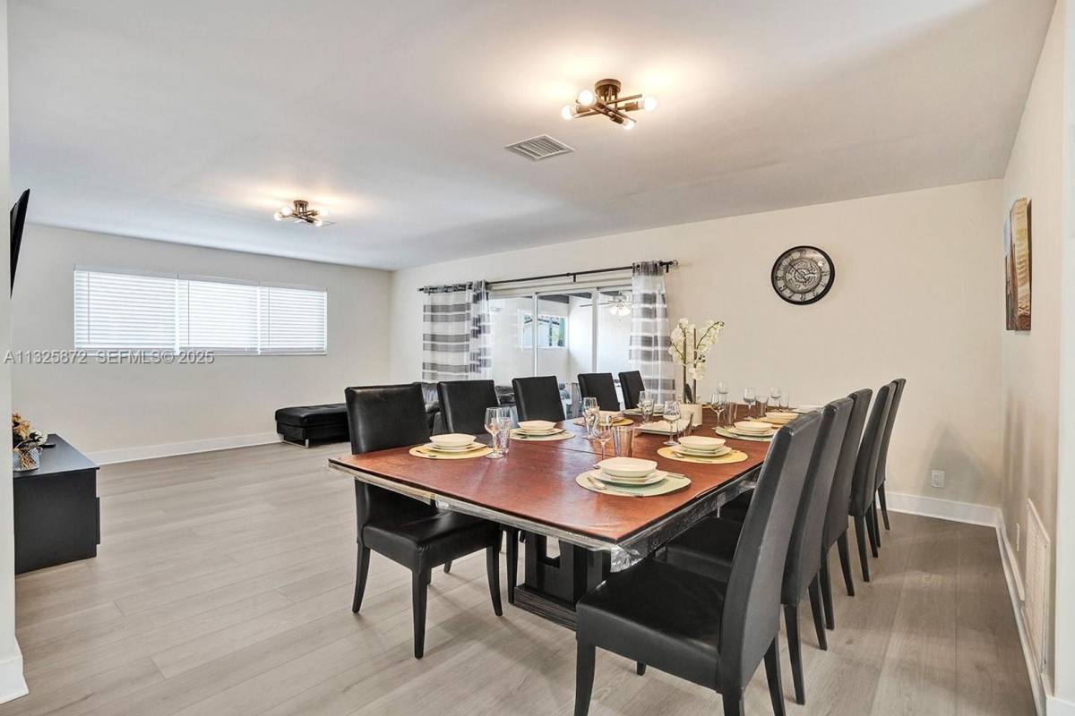 House for rent at 1018 Adams St, Hollywood, FL 33019