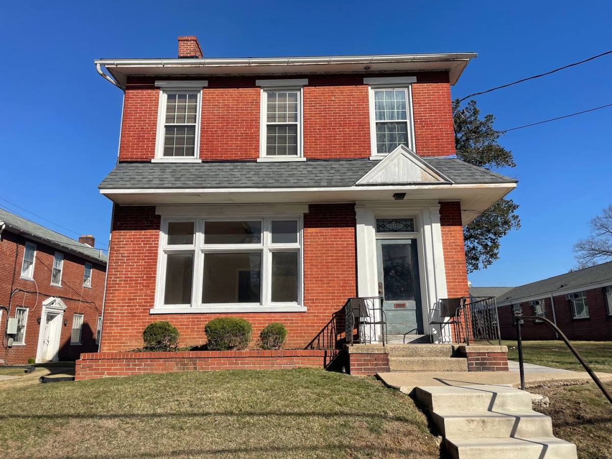 Apartment for rent at 107 S Broad St, Lititz, PA 17543