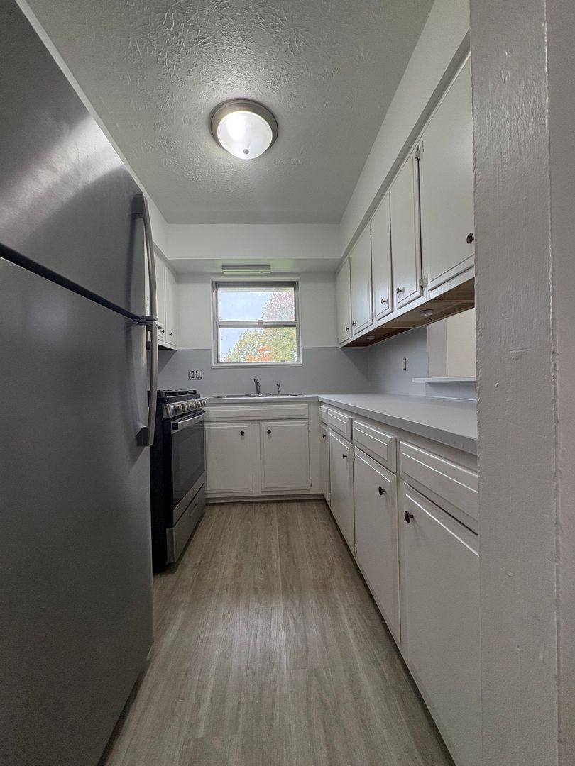 Townhouse for rent at 1370 Beckwith View Ave NE, Grand Rapids, MI 49505