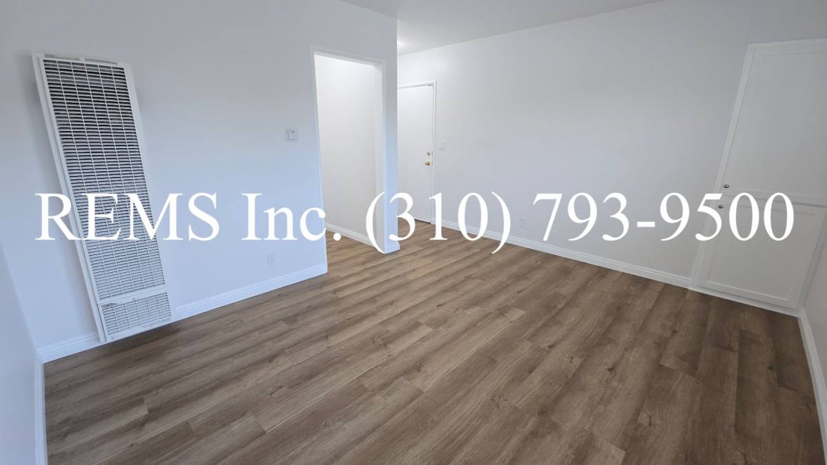 Apartment for rent at 11426 Gale Ave, Hawthorne, CA 90250