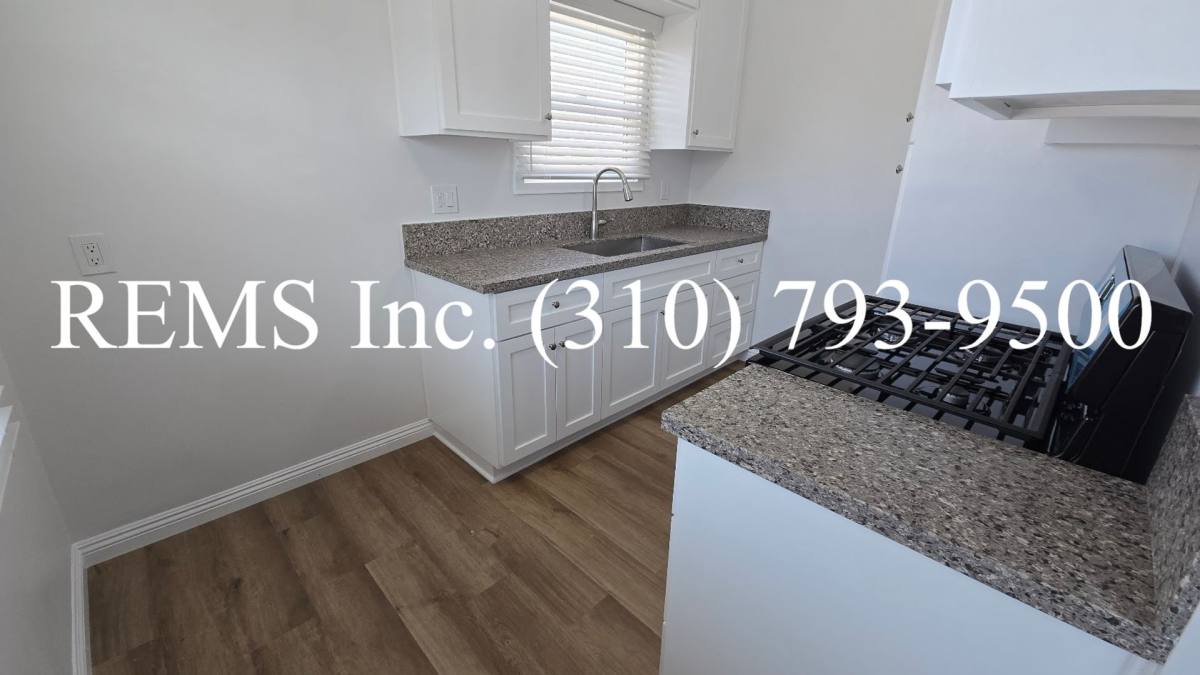 Apartment for rent at 11426 Gale Ave, Hawthorne, CA 90250