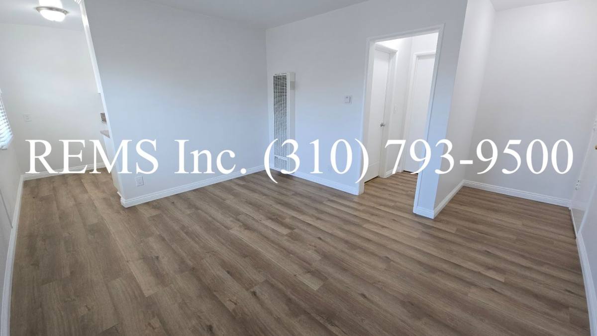 Apartment for rent at 11426 Gale Ave, Hawthorne, CA 90250