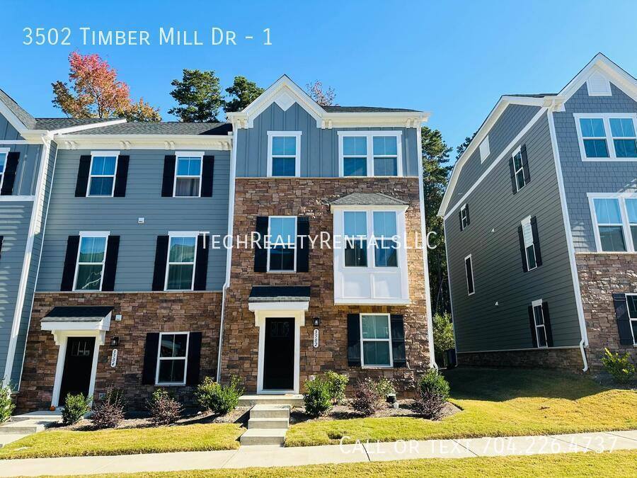 Townhouse for rent at 3502 Timber Mill Dr #1, Matthews, NC 28104