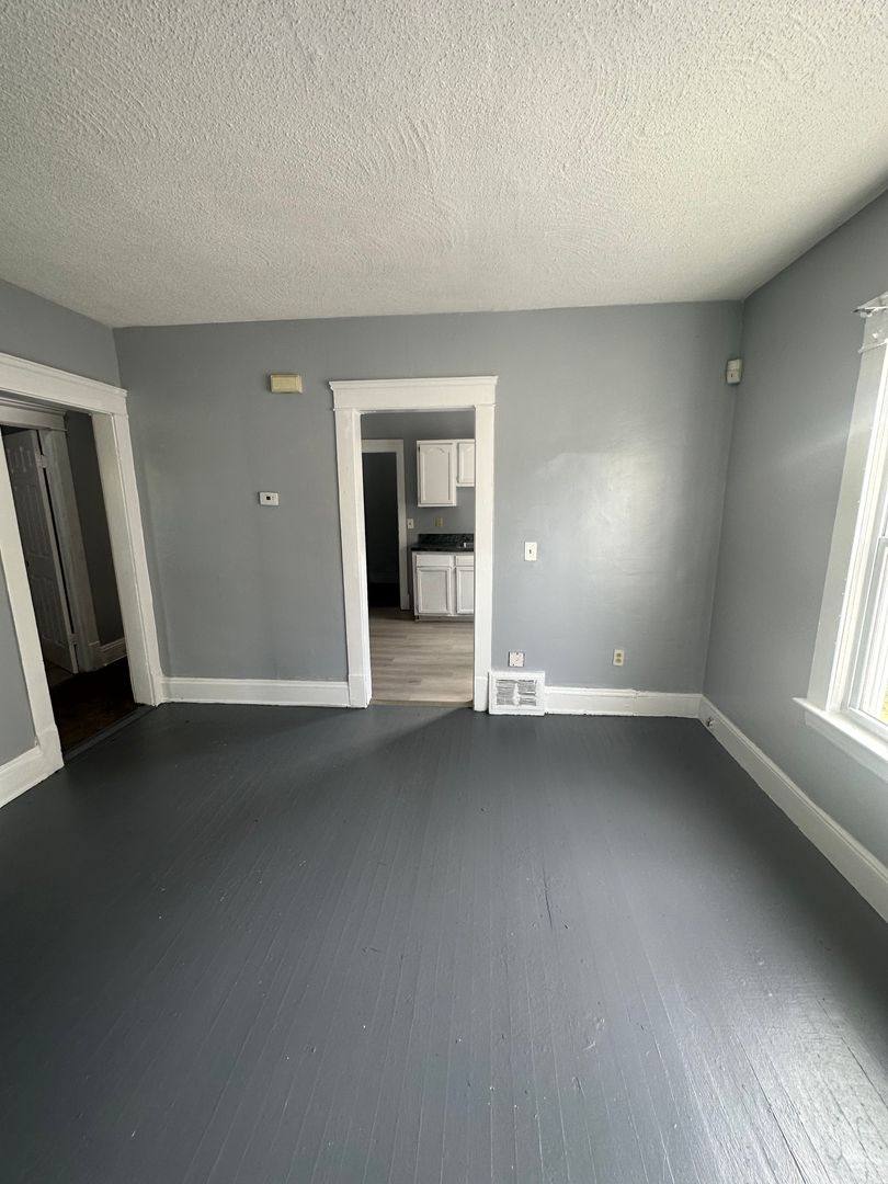Apartment for rent at 11414-16 Fairport, Cleveland, OH 44108