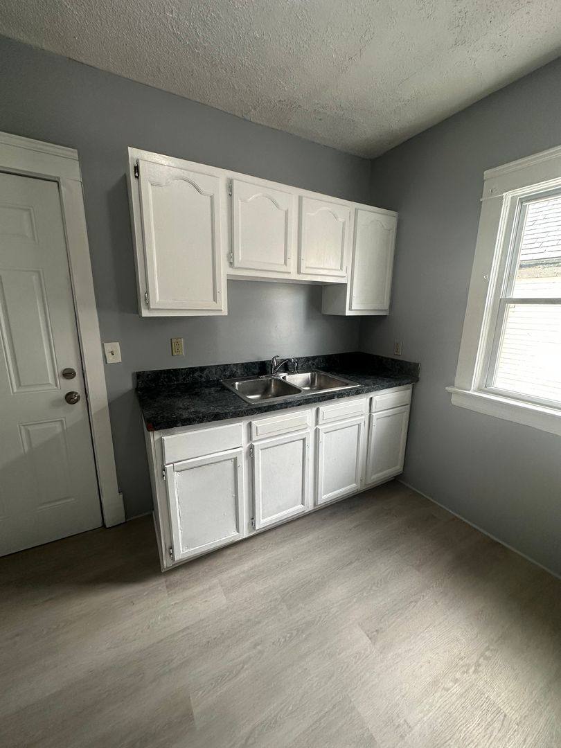 Apartment for rent at 11414-16 Fairport, Cleveland, OH 44108
