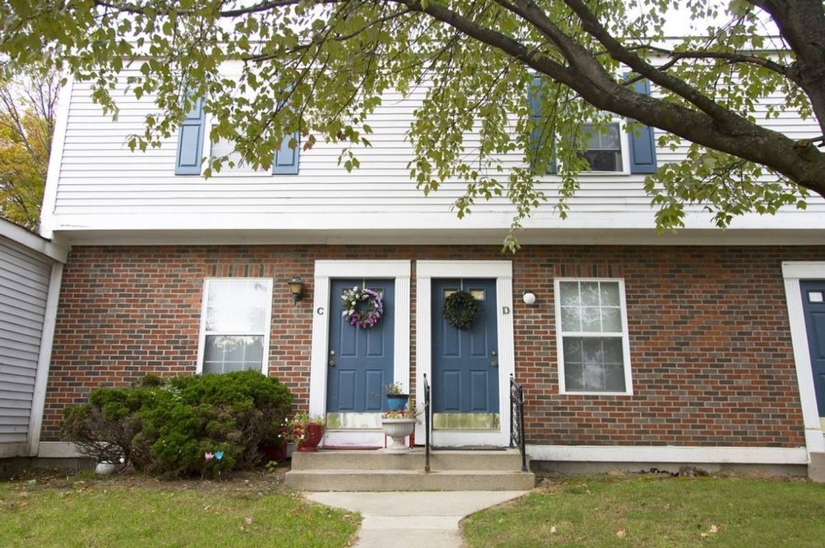 Townhouse for rent at 35411 Hickory Green Court, Westland, MI 48185