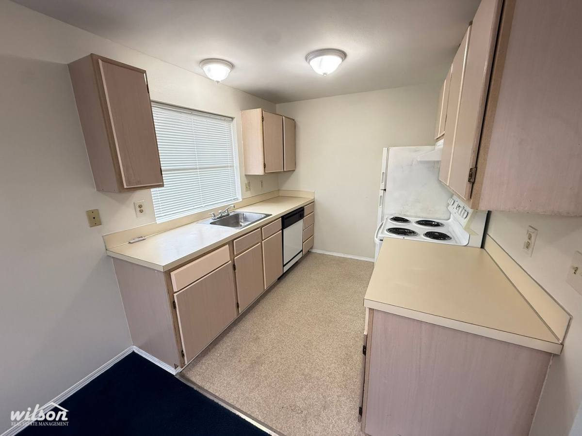 Apartment for rent at 1318 Fairbanks Ave, Yakima, WA 98902