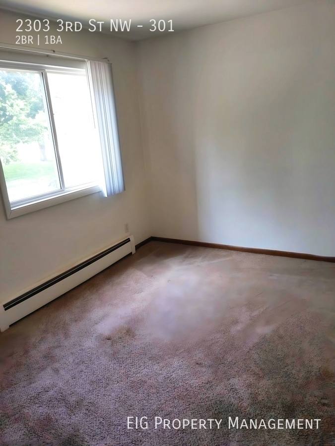 Apartment for rent at 2303 3rd St NW #301, Saint Paul, MN 55112
