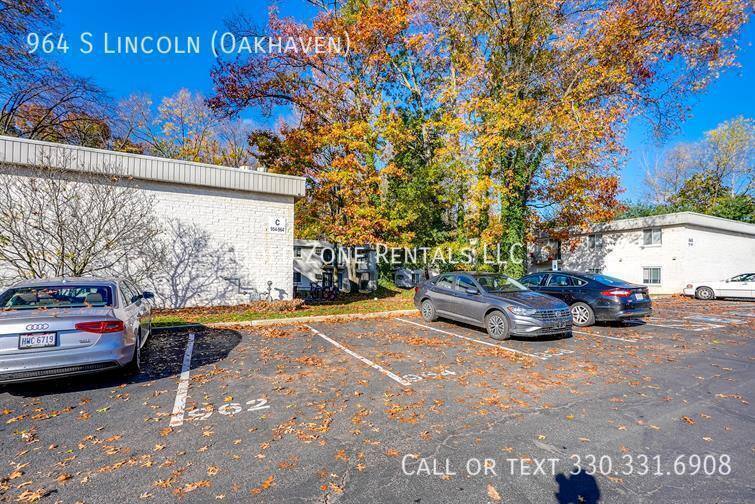 Apartment for rent at 964 S Lincoln Oakhaven, Kent, OH 44240