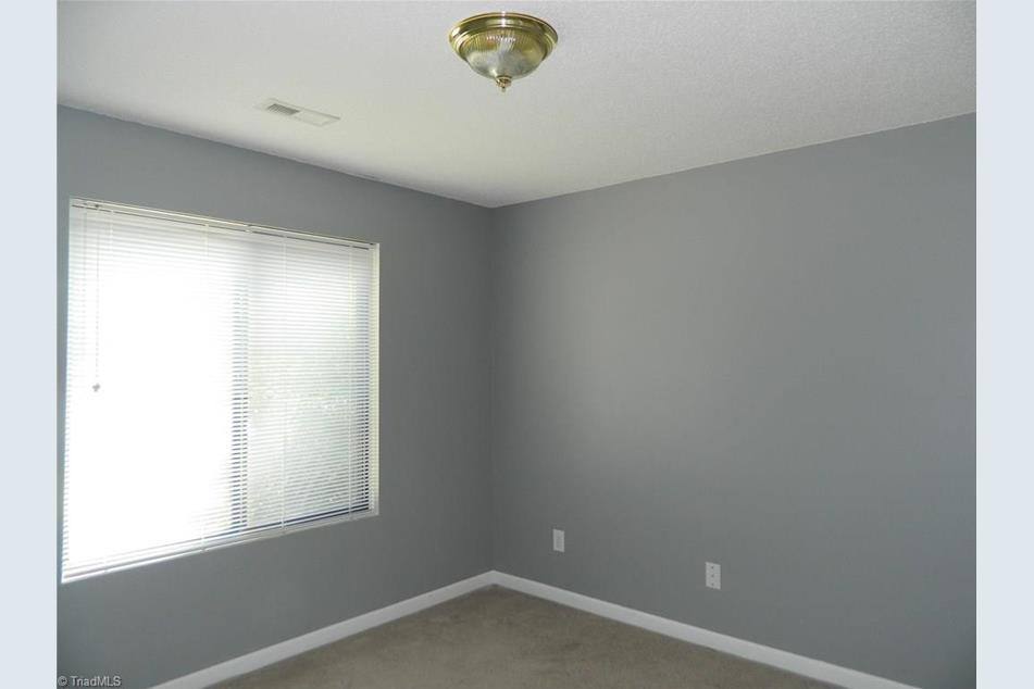 Condo for rent at 819 Belmont Dr, High Point, NC 27263