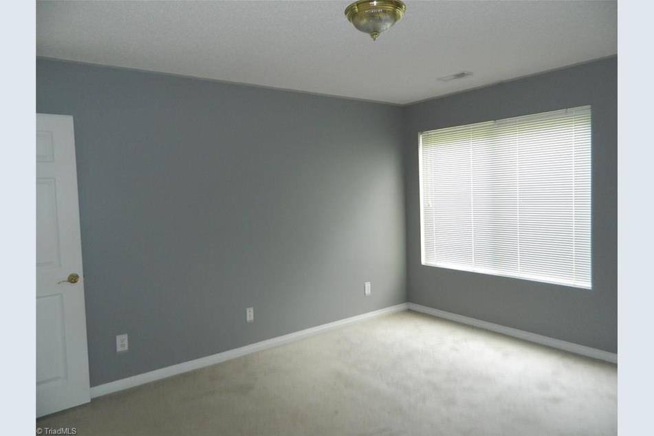 Condo for rent at 819 Belmont Dr, High Point, NC 27263