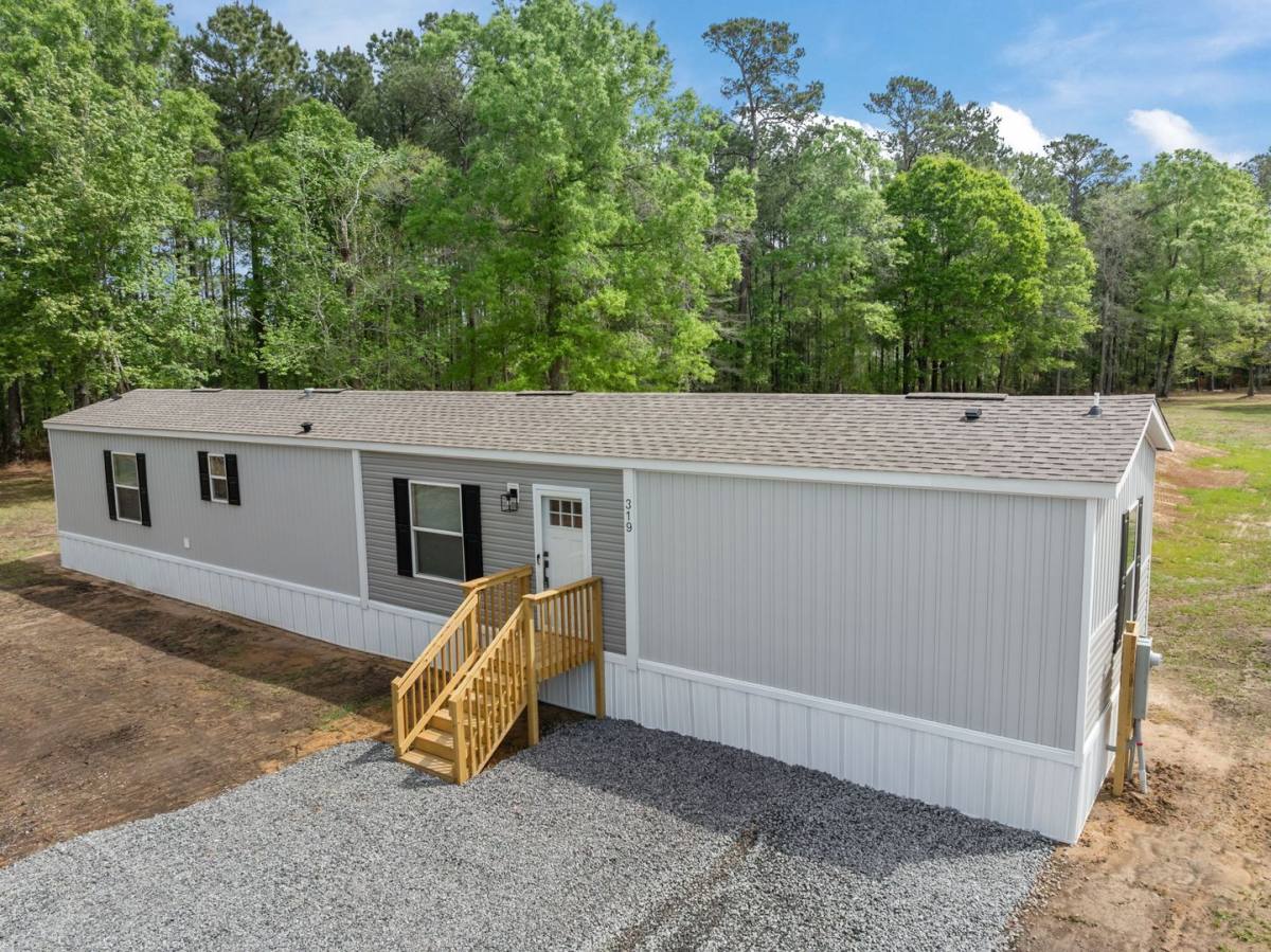 House for rent at 319 Myers Mayo Rd, Ridgeville, SC 29472