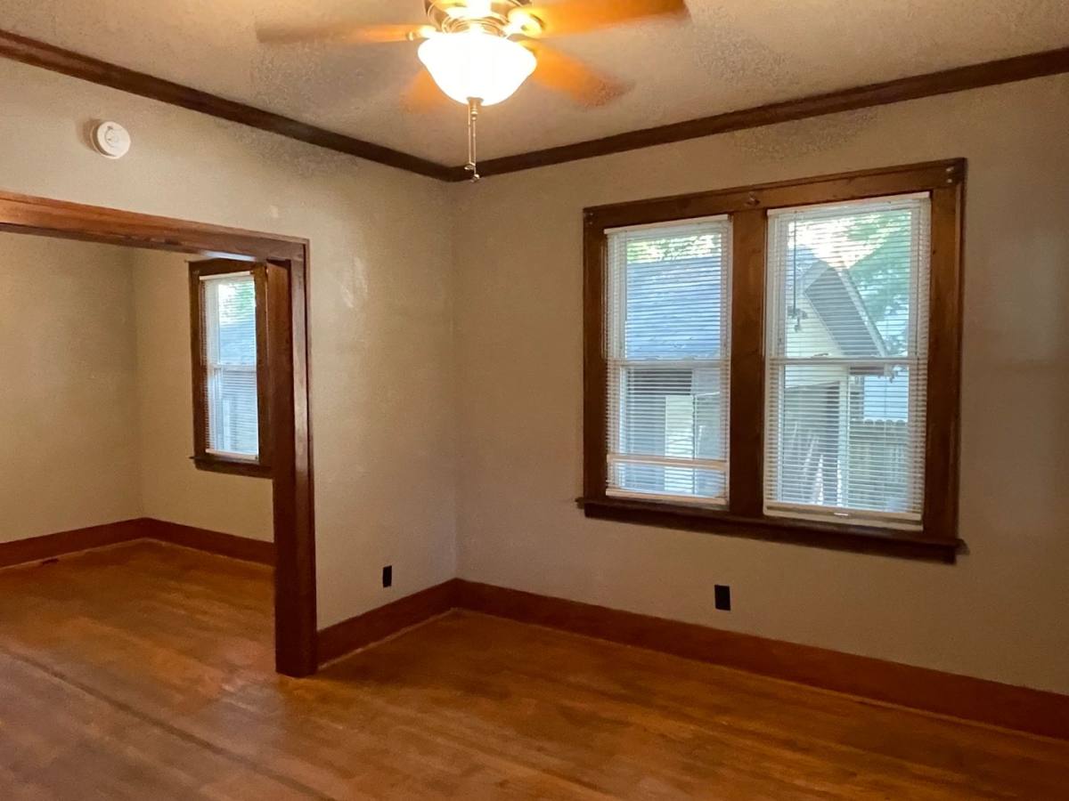 House for rent at 904 N Busey Ave, Urbana, IL 61801