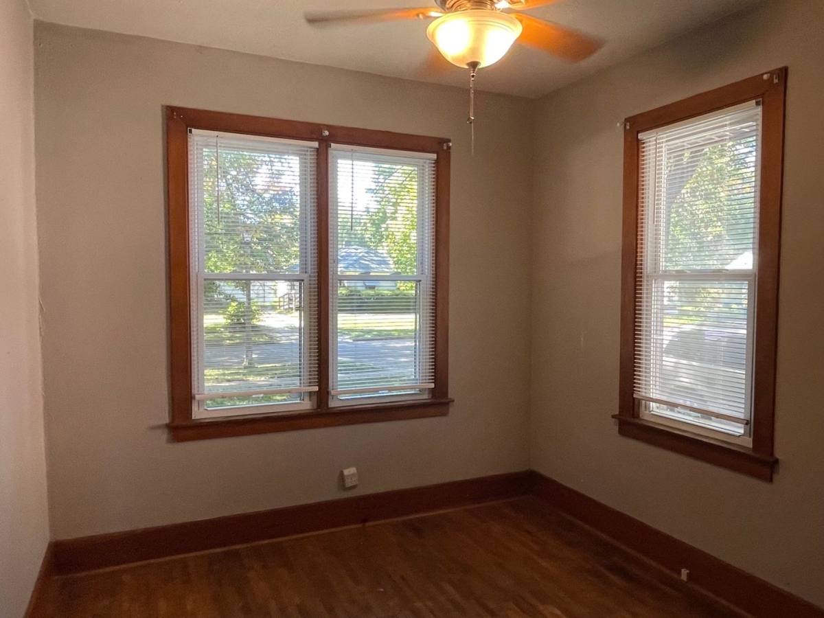 House for rent at 904 N Busey Ave, Urbana, IL 61801