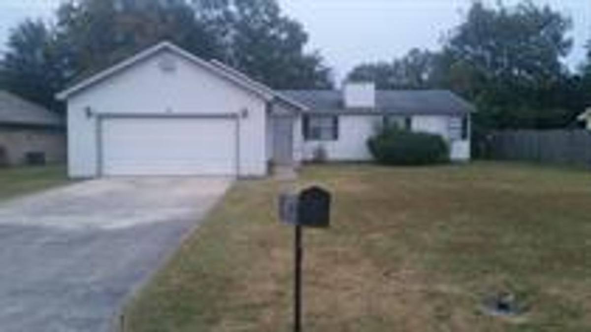 House for rent at 206 Meriwood Dr, Warner Robins, GA 31093