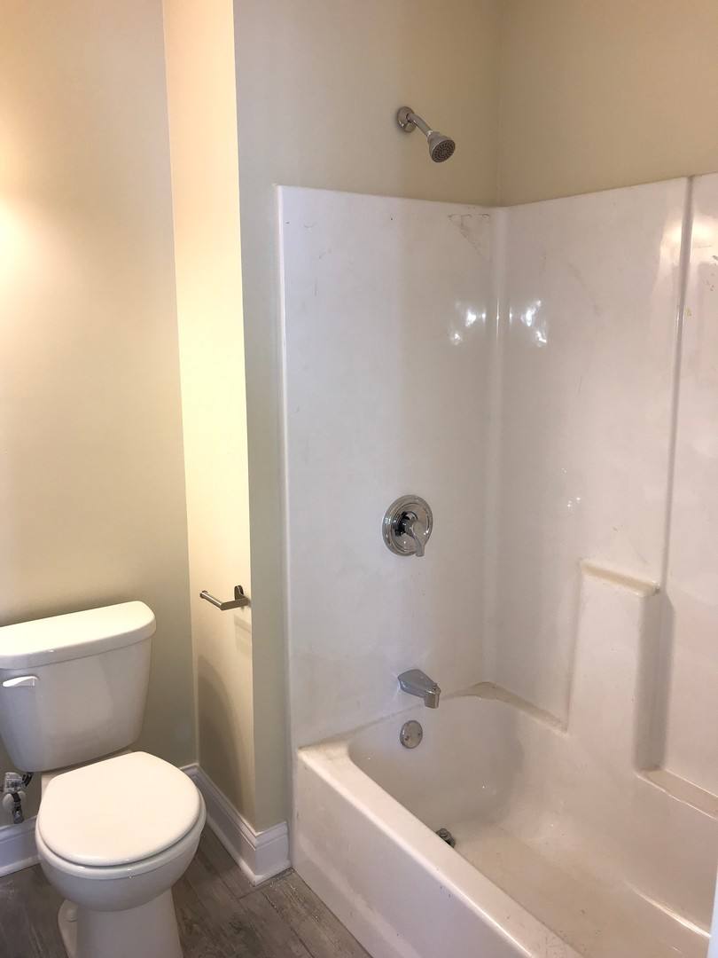 Apartment for rent at 443-445 Iowa, Aurora, IL 60506