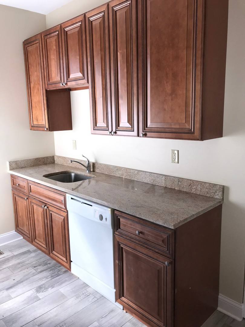 Apartment for rent at 443-445 Iowa, Aurora, IL 60506