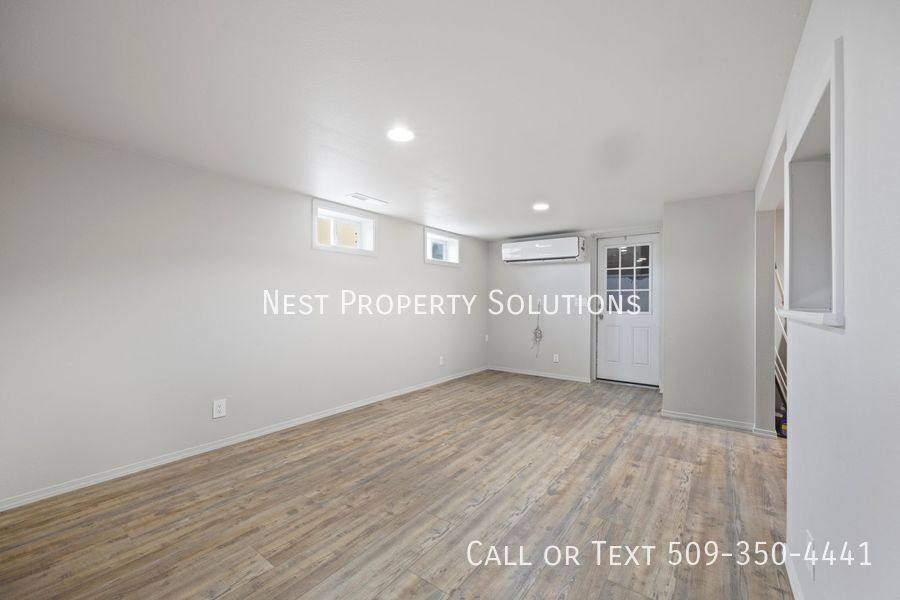 Apartment for rent at 223 SE 5th Ave #B, Soap Lake, WA 98851
